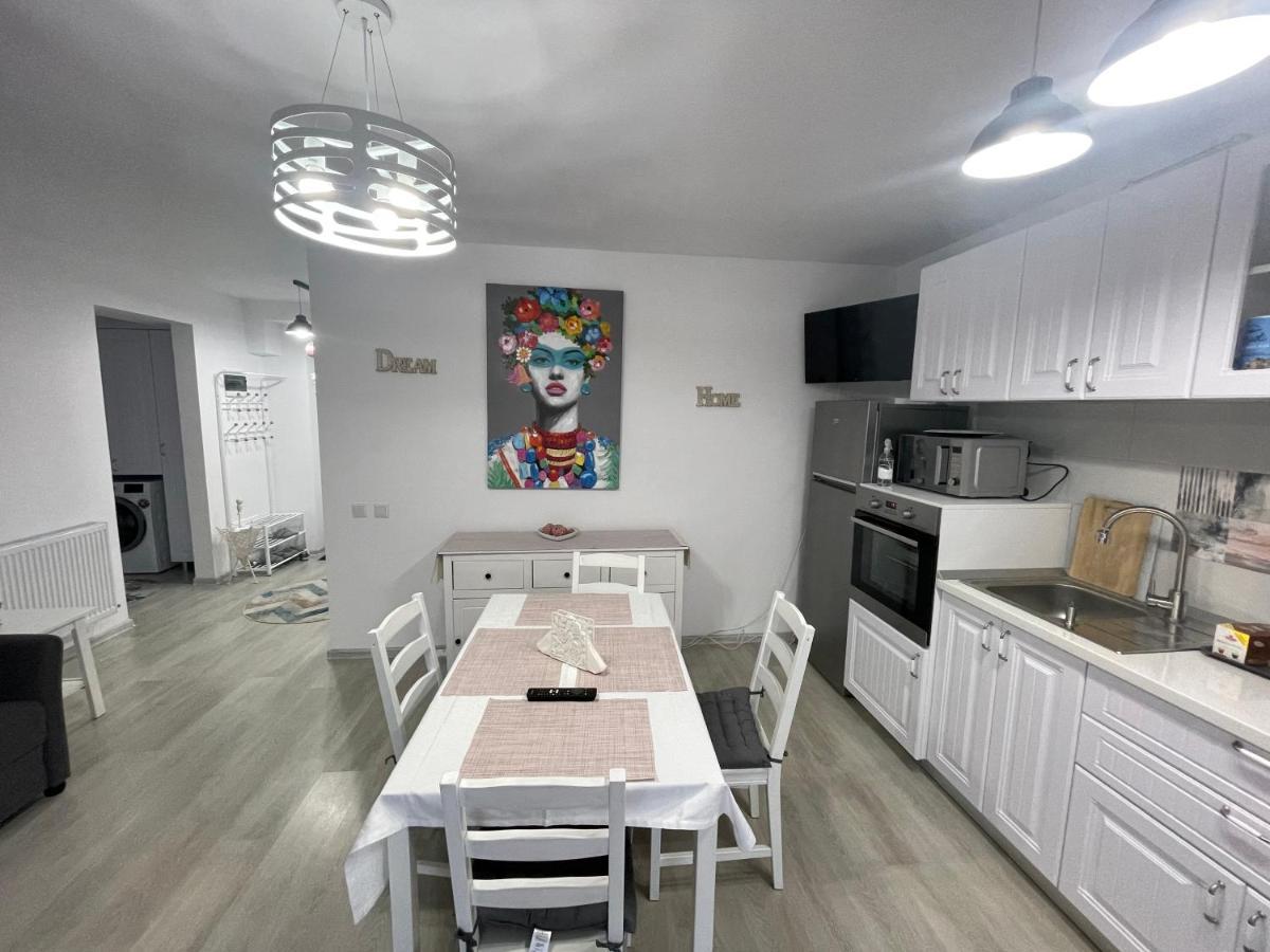 Castle Residence Apt. Eminescu Buşteni Eksteriør billede