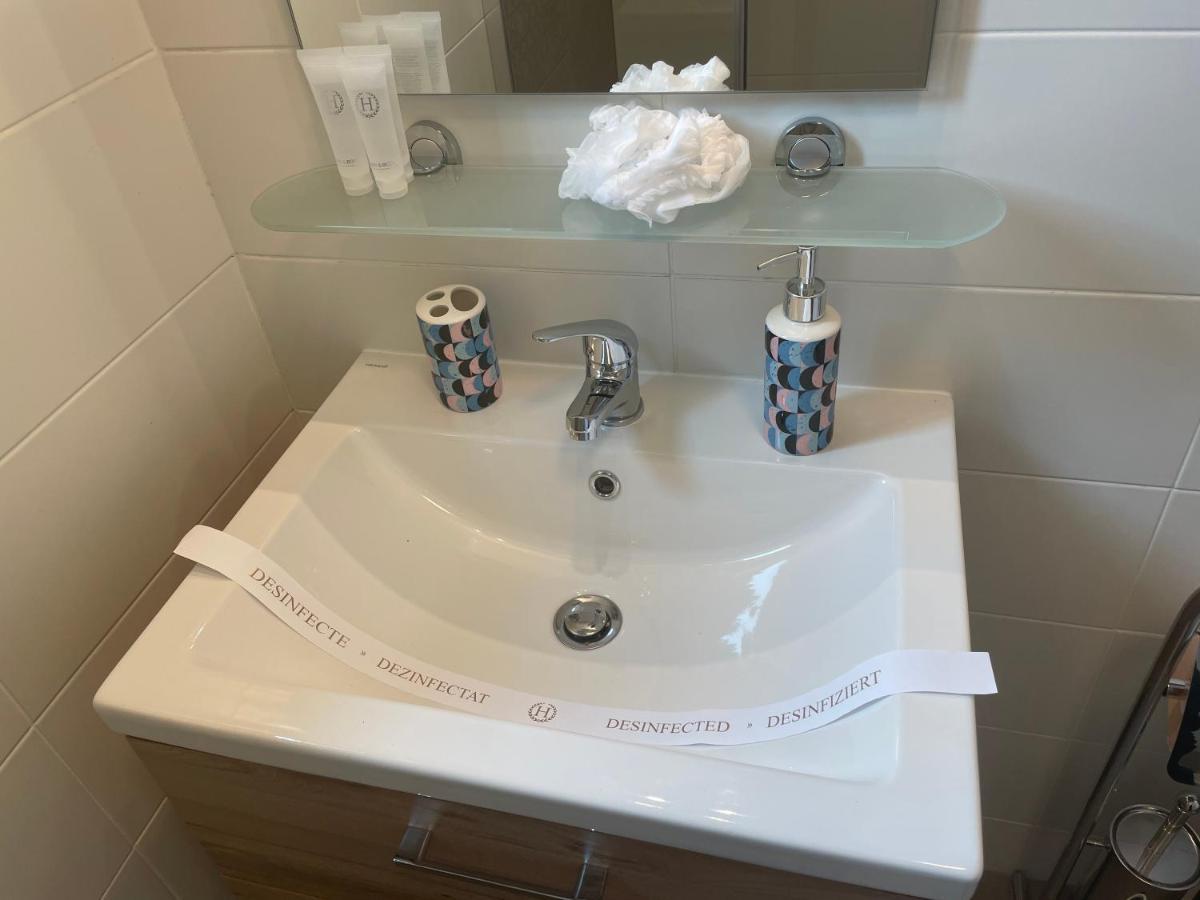 Castle Residence Apt. Eminescu Buşteni Eksteriør billede